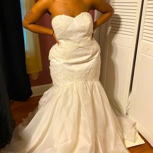 A beautiful dress for a beautiful lady and her perfect day 🤎